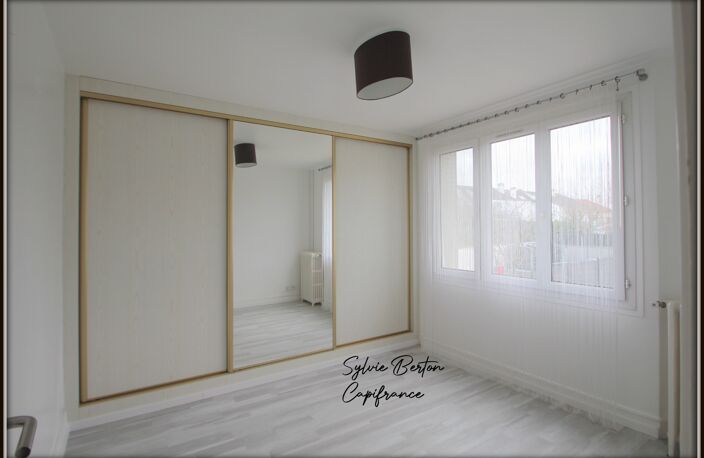 Location Tremblay en France appartement T3 de 68 m²  avec grand jardin commun — photo 4