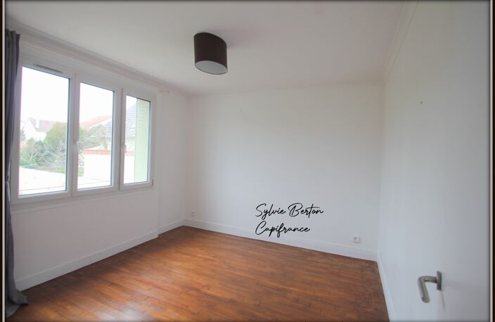 Location Tremblay en France appartement T3 de 68 m²  avec grand jardin commun — photo 5