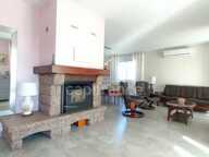 VEAUCHE – BELLE MAISON FAMILIALE de 130 m², CLIMATISEE, LUMINEUSE, TRES BIEN EQUIPEE, AU CALME sur 1050 m² de TERRAIN CLOS — photo 3