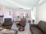 VEAUCHE – BELLE MAISON FAMILIALE de 130 m², CLIMATISEE, LUMINEUSE, TRES BIEN EQUIPEE, AU CALME sur 1050 m² de TERRAIN CLOS — photo 4