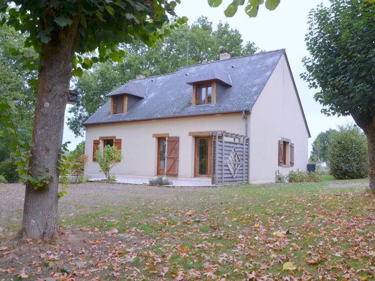 Maison 6 pièces - Segré-en-Anjou Bleu (49) — photo 1