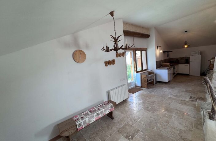À VENDRE – PROPRIETE EN PIERRES RÉNOVÉE – LA PIARRE – NATURE & AUTHENTICITÉ — photo 3