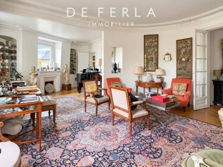 Wagram - Appartement familial avec tout le charme de l’ancien — photo 1