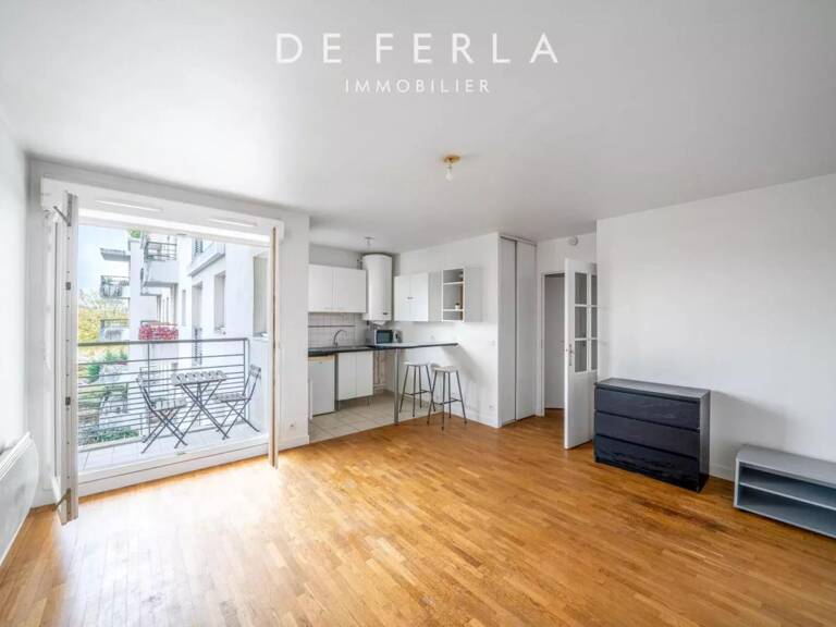 Studio en étage élevé avec balcon - Le Plessis Robinson — photo 1