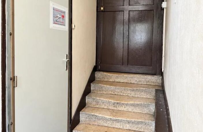 Paris XIVème - Rue Thibaud - Grande cave saine de 12 m² — photo 5
