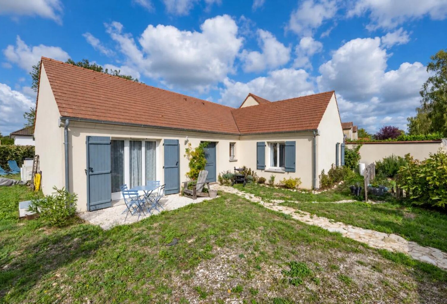 Maison de 5 pièces de 118 m² / 4 chambres à Follainville-Dennemont — photo 1