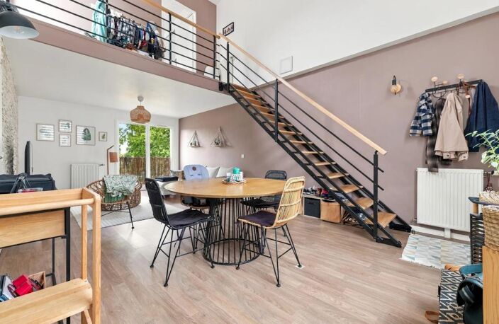 Appartement duplex de 3 pièces de 67 m² à Sainte-Geneviève-des-Bois — photo 2