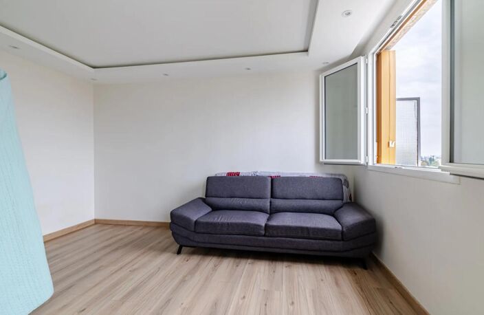 Appartement de 4 pièces de 77 m² à Deuil-la-Barre — photo 4
