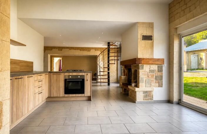 Maison de 9 pièces de 205 m² à Sablons sur Huisne — photo 3