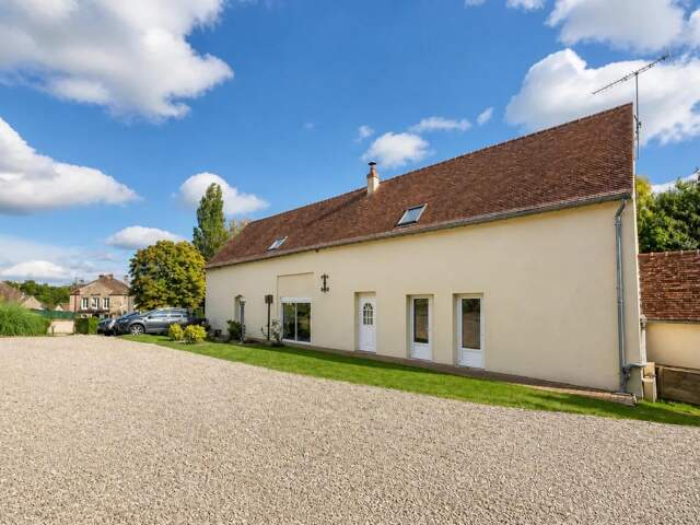 Maison de 9 pièces de 205 m² à Sablons sur Huisne — photo du bien
