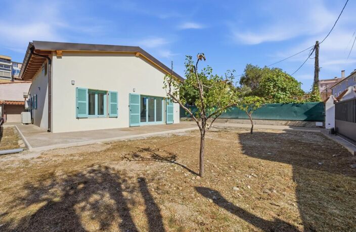 Maison de 4 pièces d'environ 120  à Cagnes-sur-Mer — photo 2
