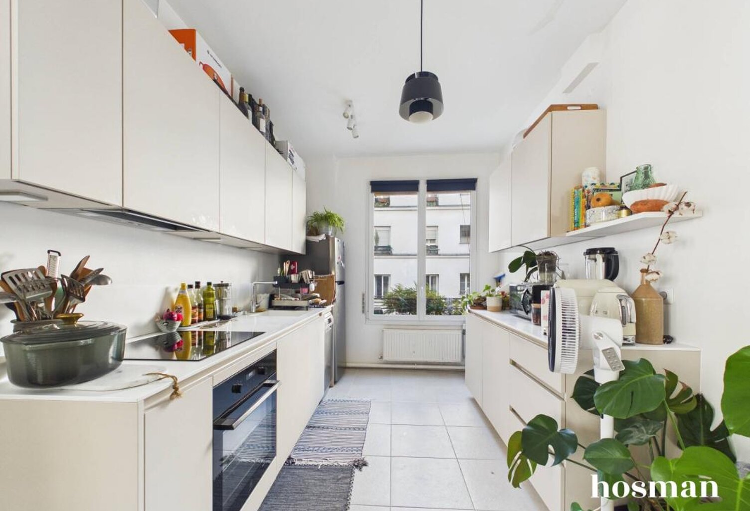 Coup de coeur - Appartement 2 pièces - Lumineux et calme avec ascenseur - 75010 Paris — photo 1