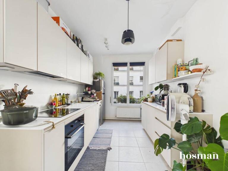 Coup de coeur - Appartement 2 pièces - Lumineux et calme avec ascenseur - 75010 Paris — photo 1