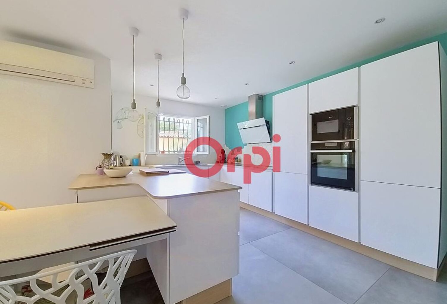 Maison À Vendre T4 DE 92M² SUR 550M²  DE TERRAIN AVEC PISCINE ET TERRAIN DE PETANQUES — photo 1