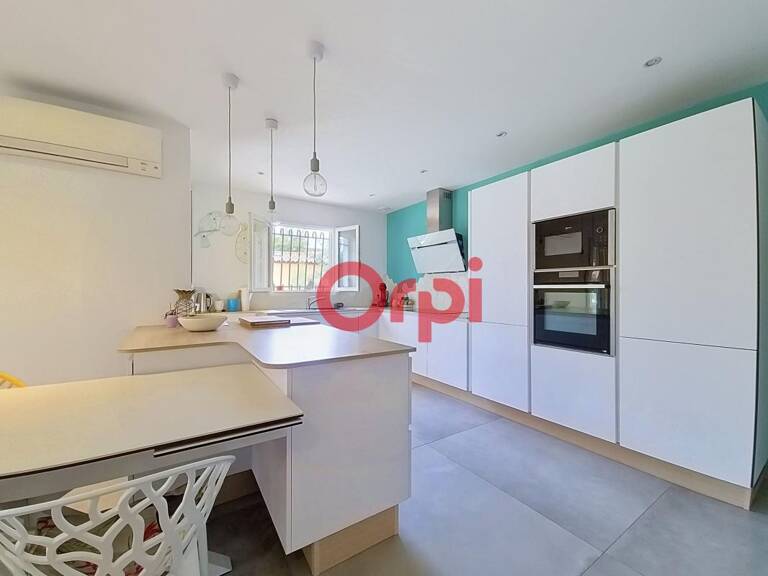 Maison À Vendre T4 DE 92M² SUR 550M²  DE TERRAIN AVEC PISCINE ET TERRAIN DE PETANQUES — photo 1
