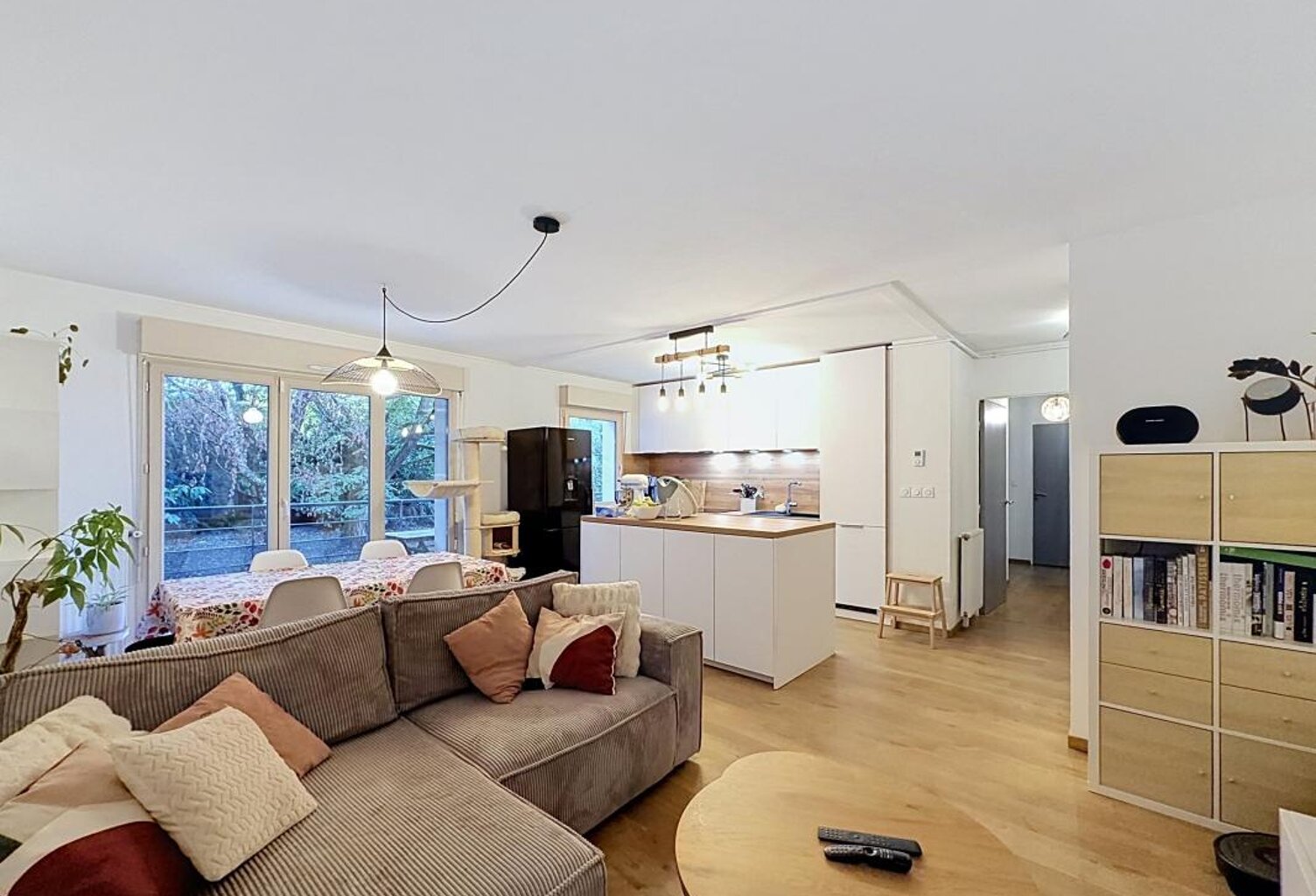 Appartement À Louer — photo 1