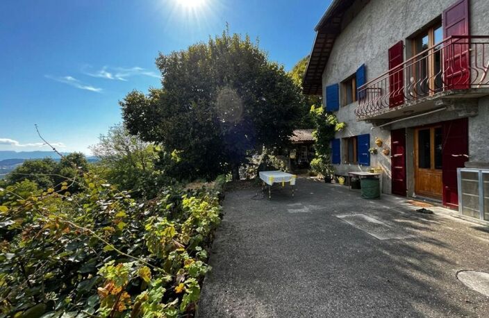 VALLIÈRES-SUR-FIER – BATISSE DE CARACTERE | VUE D’EXCEPTION ET POTENTIEL D’AGRANDISSEMENT — photo 2