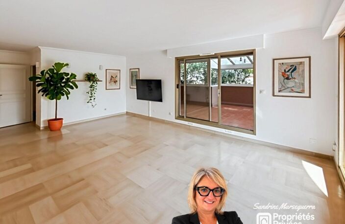 NICE CIMIEZ - 4 PIÈCES - JARDIN 107 M² -PISCINE CHAUFFÉE         ? GARAGE + 2 PARKINGS — photo 3