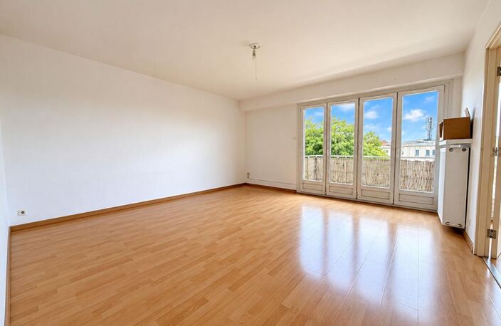 A vendre en avenue privée - Nantes Longchamp — photo 2