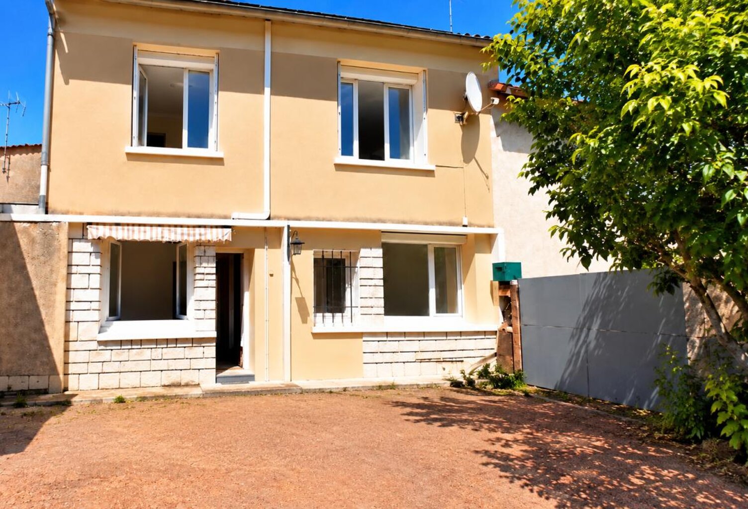 EXCLUSIVITE Maison se situant à  Vervant 5 pièce(s) — photo 1