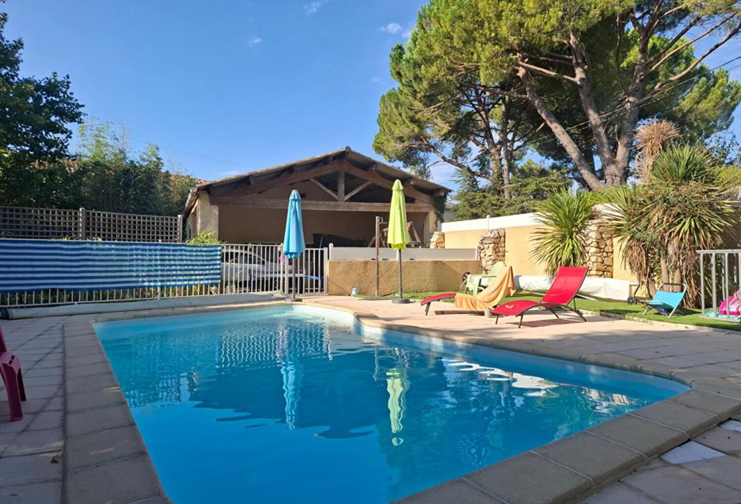 Villa  sur deux niveaux de 206 M2 sur un terrain de 1534 M2 — photo 1