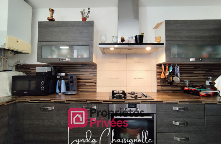 Immeuble composé de deux appartements et d'une maison de ville — photo 3