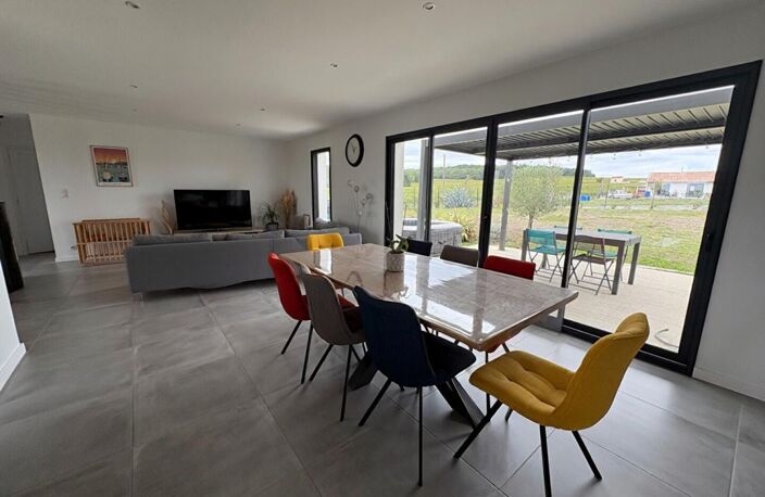 EXCLUSIVITE Maison  de plain pied à 5 mn de PONS 17800 5 pièce(s) 128 m2 — photo 2
