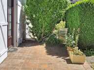 Maison de charme avec terrasse et beau potentiel — photo 4
