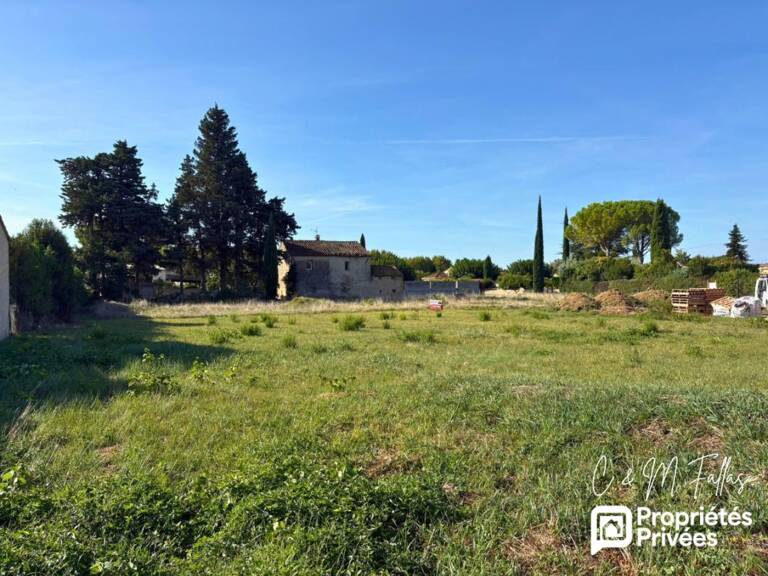 TRAVAILLAN : 960 m²  pour donner vie à votre projet ! — photo 1