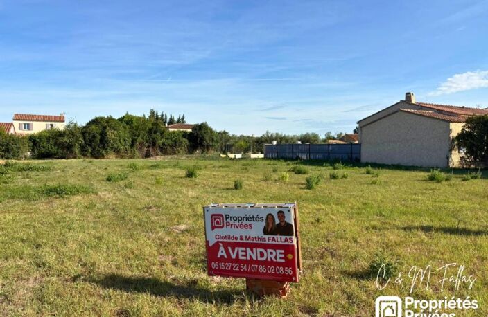 TRAVAILLAN : 960 m²  pour donner vie à votre projet ! — photo 2