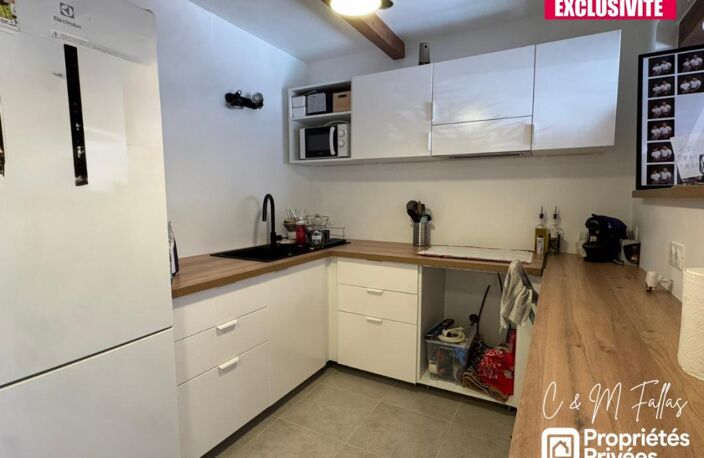 Ensemble immobilier avec appartement rénové - TRAVAILLAN - 220m² — photo 4