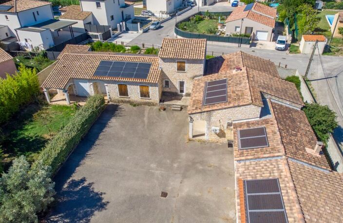 30126 Saint Laurent Des Arbres, calme,  2   jolies villas 15 pièces,  sur un terrain de 1050m2 — photo 3