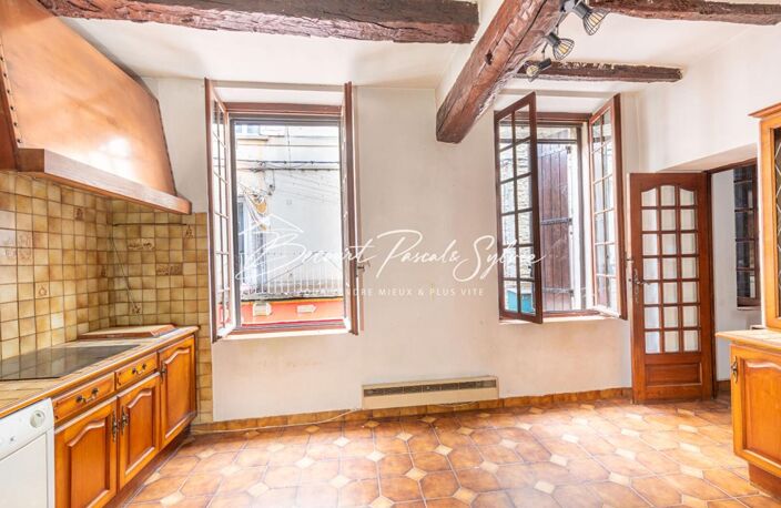 BAISSE DE PRIX - Immeuble de rapport  de 313 m2 avec commerce à Apt (84) — photo 5