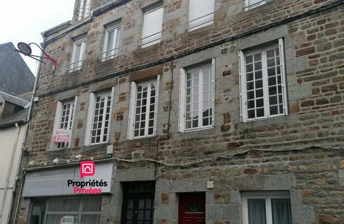 61600 LA FERTE MACE , IMMEUBLE (Appartement et local commercial dessous)   appartement 3 chambres, PRIX 107 000 honoraires 5,94% inclus à la charge de l'acquéreur  soit 101 000 hors honoraires — photo 2