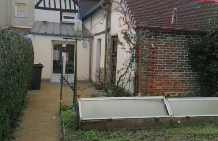 LA FERTE MACE (61600) Maison 3 pièces, 2 chambres , 67 m2 environ . Prix 65 000 honoraires  8,33% inclus à la charge de l'acquéreur, soit 60 000  hors honoraires — photo 2
