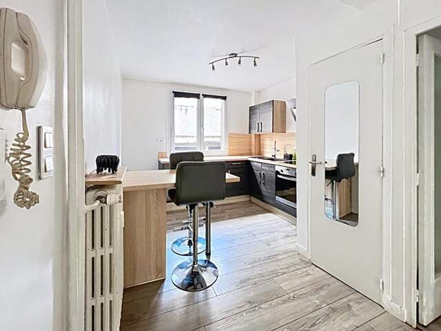 T3 TRAVERSANT - 56,74 M² - 2 CHAMBRES - CAVE - PROCHE CÉZEAUX — photo du bien
