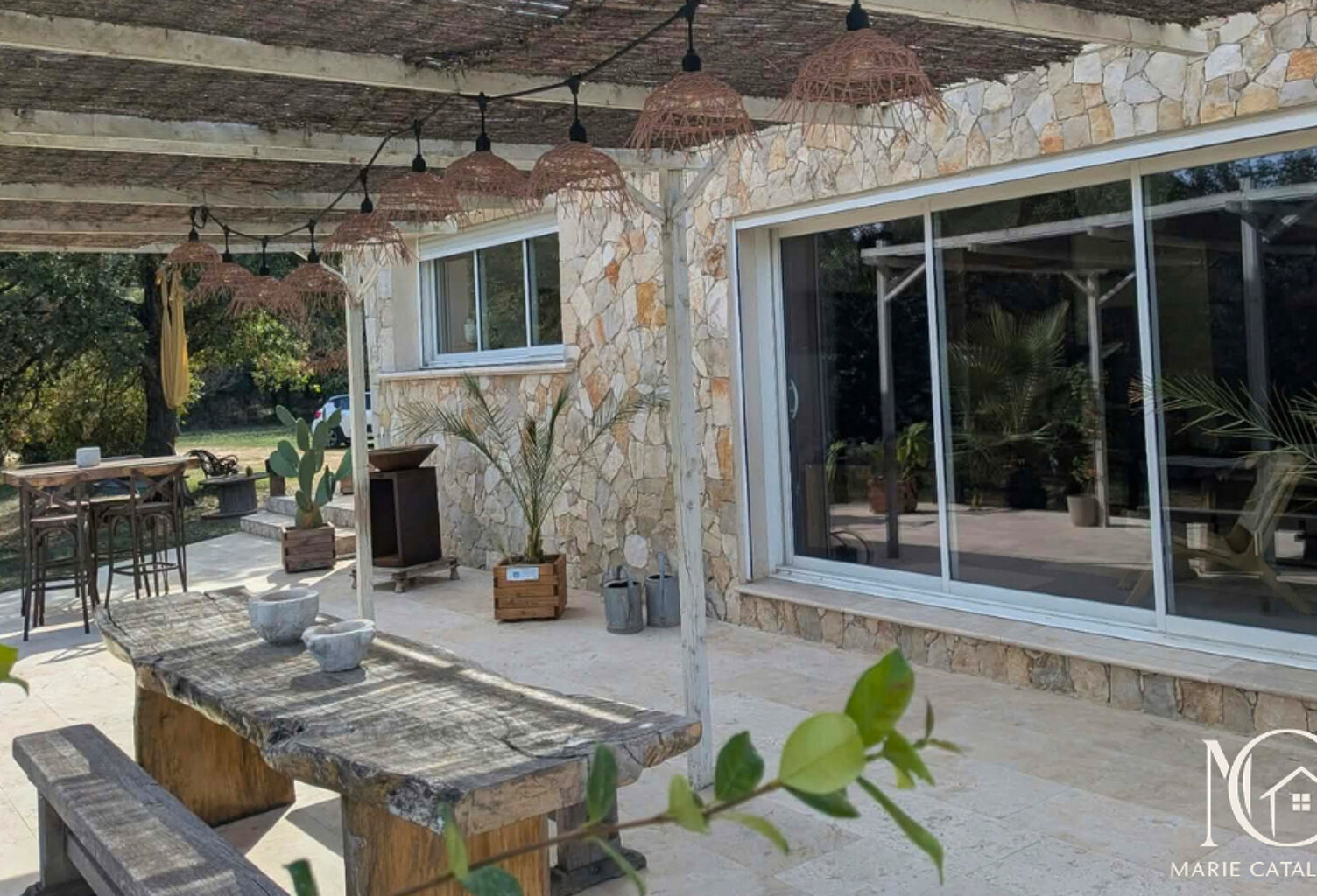 Au pied du Rocher - Bergerie rénovée de 160 m² au coeur de 1,4 hectare de nature — photo 1