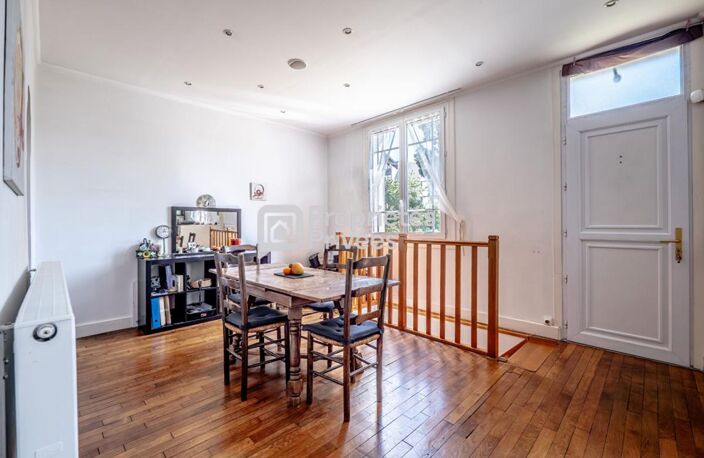 Maison familiale ensoleillée de 126m² habitable (161m² au sol) sur terrain de 294 m² à Cachan — photo 4
