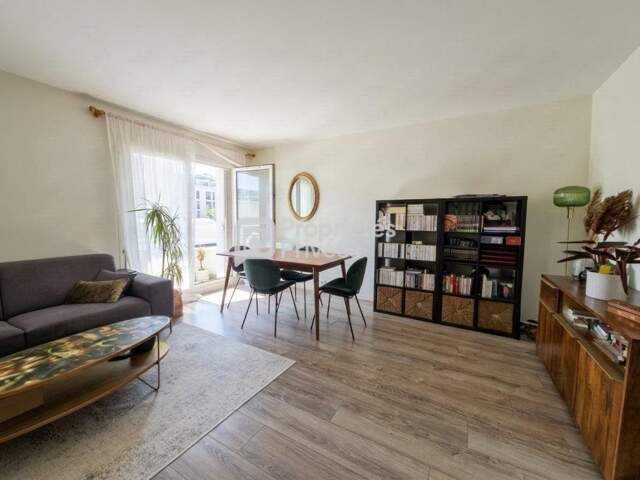 Appartement vendu loué Rueil Malmaison 2 pièces 50 m2 — photo du bien