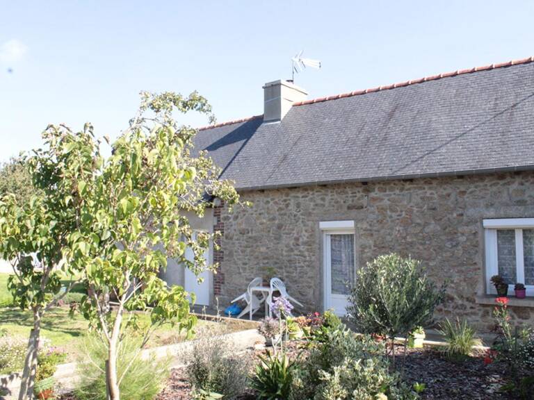 Exclusivité VENTE AUX ENCHÈRES MIZAPRI! Côtes d'Armor 22150 Hénon. Maison de plain-pied, 3 chambres, garages, terrain constructible et divisible — photo 1