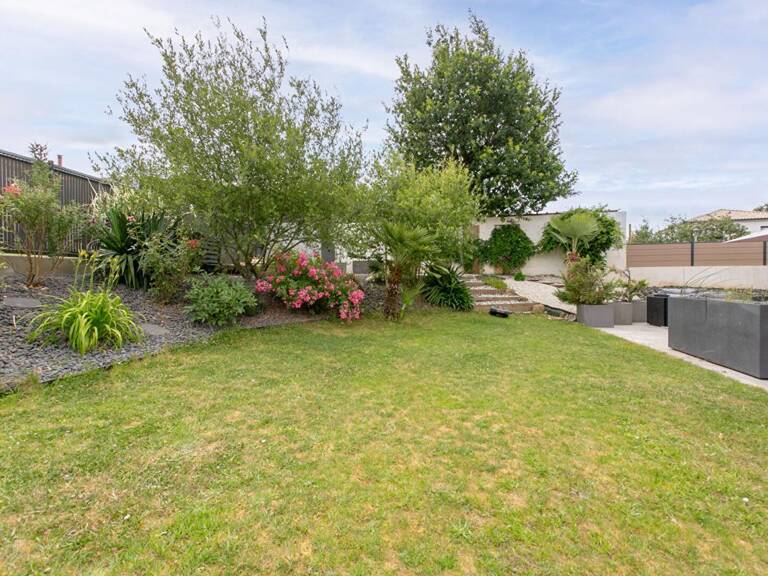 Maison Mouzillon 6 P . 4 Chs . Bureau . 138.77 M² . T 681 M² . Garage . Terrasse . Balcon — photo 1