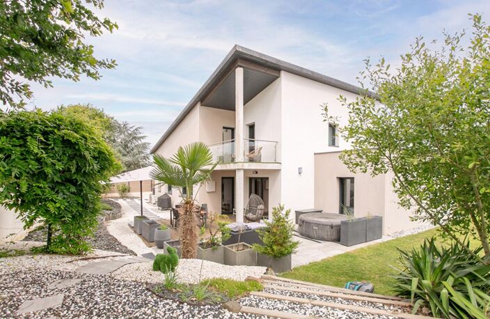 Maison Mouzillon 6 P . 4 Chs . Bureau . 138.77 M² . T 681 M² . Garage . Terrasse . Balcon — photo 4
