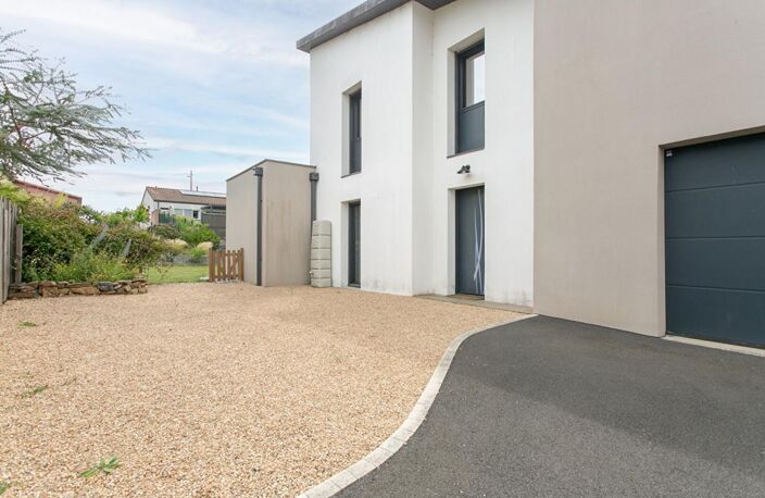 Maison Mouzillon 6 P . 4 Chs . Bureau . 138.77 M² . T 681 M² . Garage . Terrasse . Balcon — photo 5