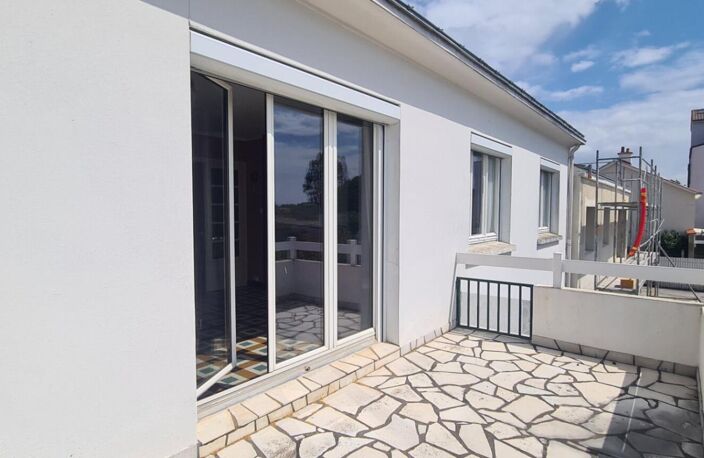 Terrain + Maison Gorges 4 P . 3 Chs . 84.1 M² . T 719 M² . Balcon . Garage . Sous sol — photo 4