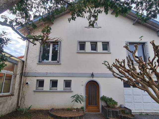 Maison Gorges Centre 8 P . 4 Chs . 174.34 M² . T 575 M² . Garage . Cave . Balcon — photo du bien