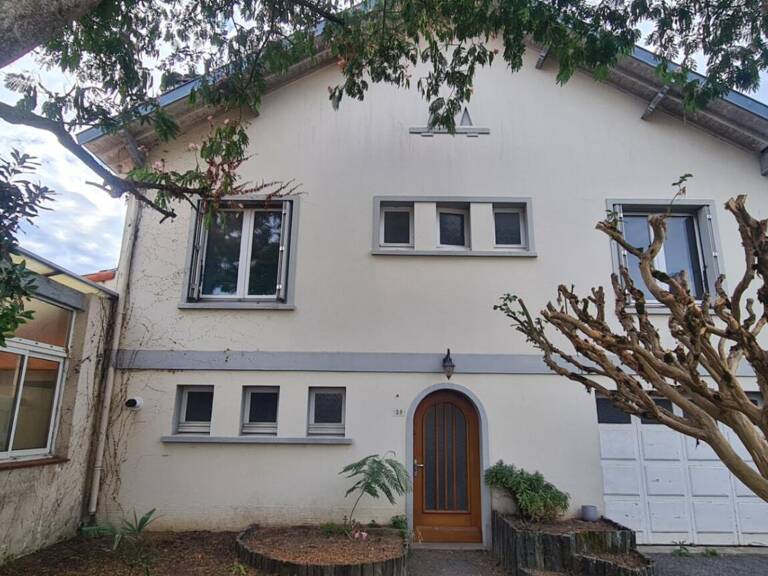 Maison Gorges Centre 8 P . 4 Chs . 174.34 M² . T 575 M² . Garage . Cave . Balcon — photo 1