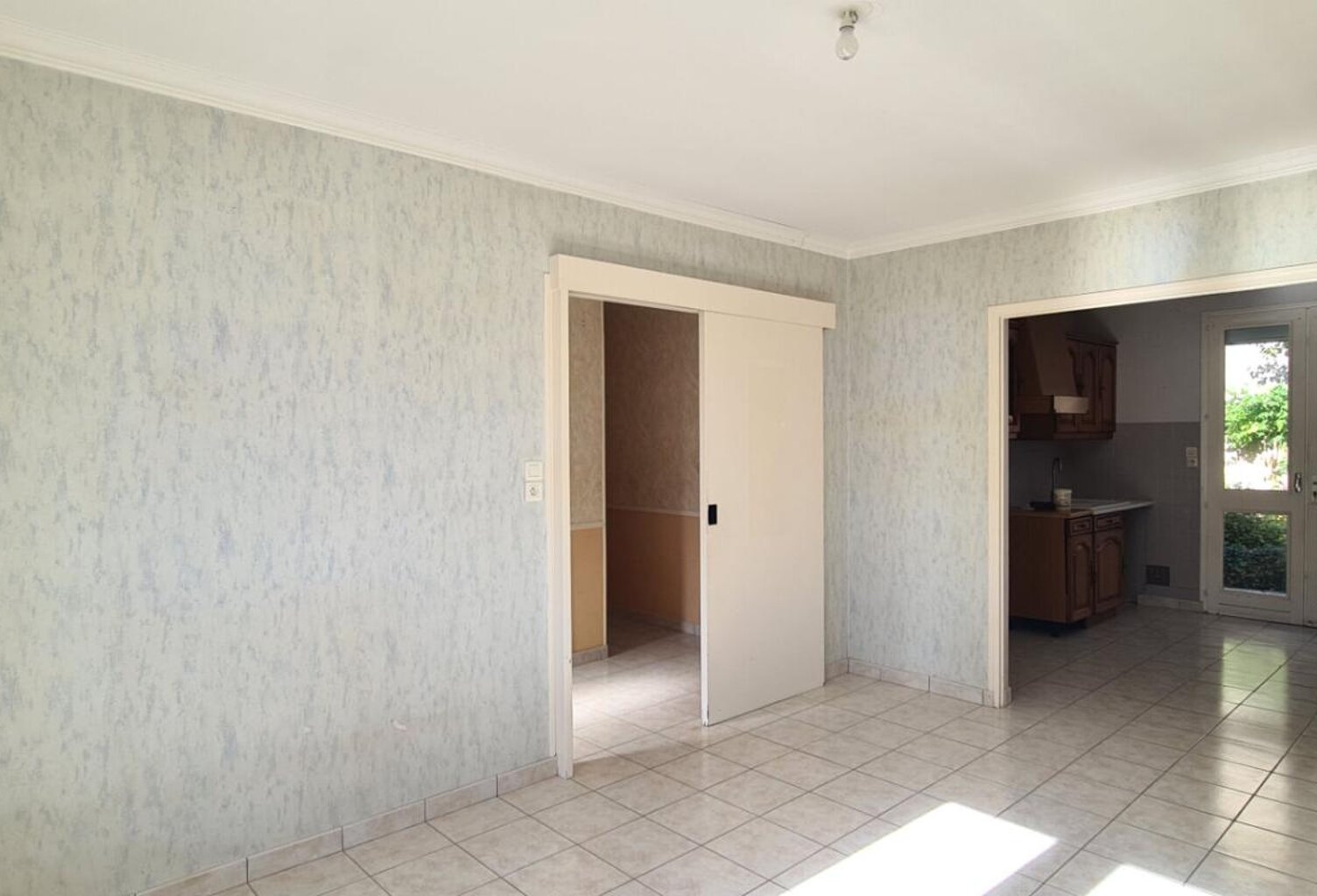 Maison Clisson 5 P . 3 Chs . Bureau . 81.29 M² . T 377 M² . Terrasse . Garage — photo 1
