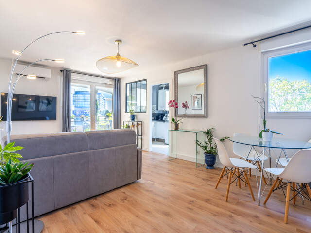 Appartement T2 Port Marianne vue Nouvelle Mairie vendu meubl — photo du bien