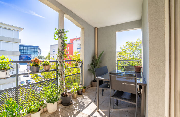 Appartement T2 Port Marianne vue Nouvelle Mairie vendu meubl — photo 2