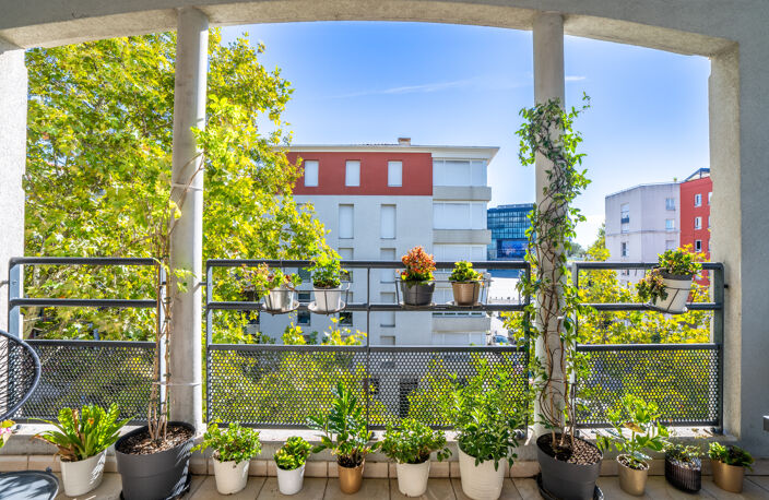 Appartement T2 Port Marianne vue Nouvelle Mairie vendu meubl — photo 4